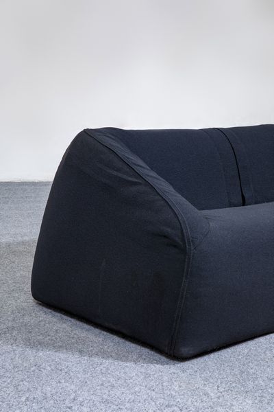 Kazuhide Takahama : Divano mod. Siviglia  - Asta Made in Gavina - Associazione Nazionale - Case d'Asta italiane