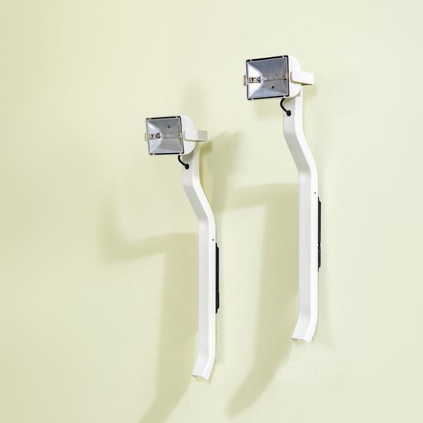 Kazuhide Takahama : Due lampade a parete mod. Sirio  - Asta Made in Gavina - Associazione Nazionale - Case d'Asta italiane