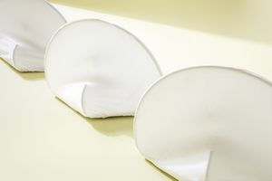 Kazuhide Takahama : Tre lampade da tavolo mod. Kaori  - Asta Made in Gavina - Associazione Nazionale - Case d'Asta italiane