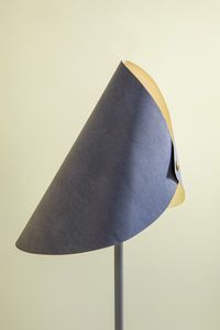 Man Ray : Due lampade da tavolo mod. La lune sous le chapeau  - Asta Made in Gavina - Associazione Nazionale - Case d'Asta italiane