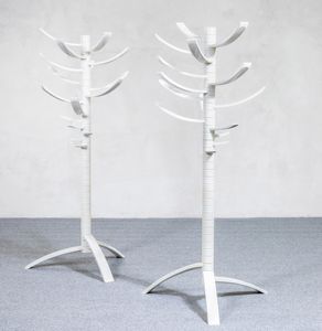 Bruce Tippet - Due appendiabiti orientabili mod. Renna<BR>