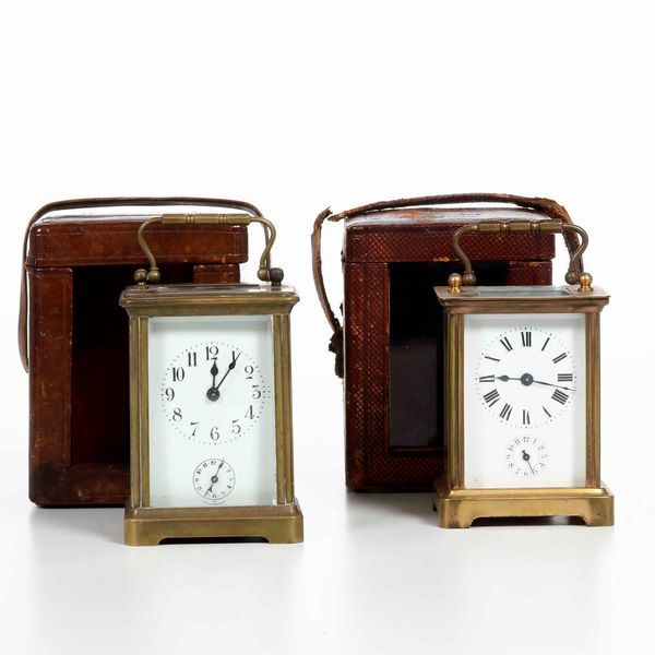 Due sveglie cappuccine, inizio XX secolo  - Asta Pendole e orologi - Associazione Nazionale - Case d'Asta italiane