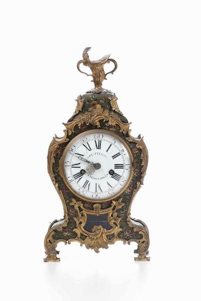 Pendola da tavolo in legno laccato e bronzi dorati, Francia, XVIII secolo  - Asta Pendole e orologi - Associazione Nazionale - Case d'Asta italiane