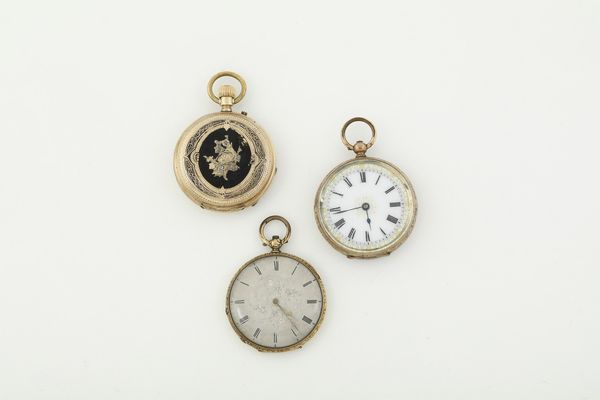 Lotto di tre orologi da taschino con cassa in oro  - Asta Pendole e orologi - Associazione Nazionale - Case d'Asta italiane