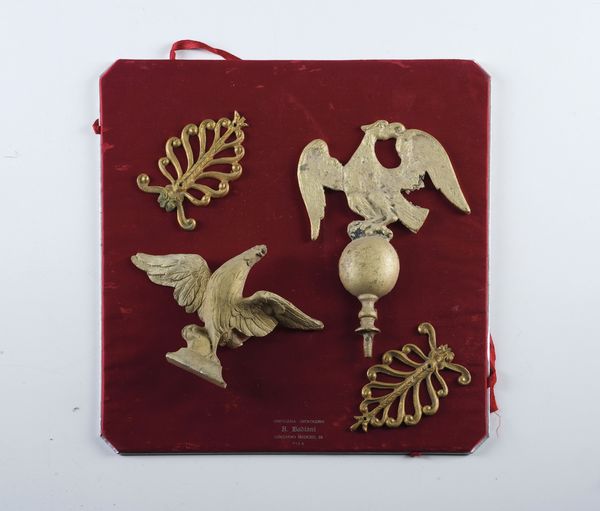 11 fregi rappresentati aquile e galli  - Asta Pendole e orologi - Associazione Nazionale - Case d'Asta italiane