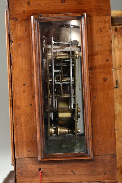 Pendola da tavolo con cassa in legno, XVIII secolo  - Asta Pendole e orologi - Associazione Nazionale - Case d'Asta italiane