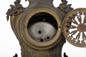 Trittico da camino. XX secolo  - Asta Pendole e orologi - Associazione Nazionale - Case d'Asta italiane