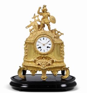 Orologio in bronzo dorato. XIX secolo  - Asta Pendole e orologi - Associazione Nazionale - Case d'Asta italiane