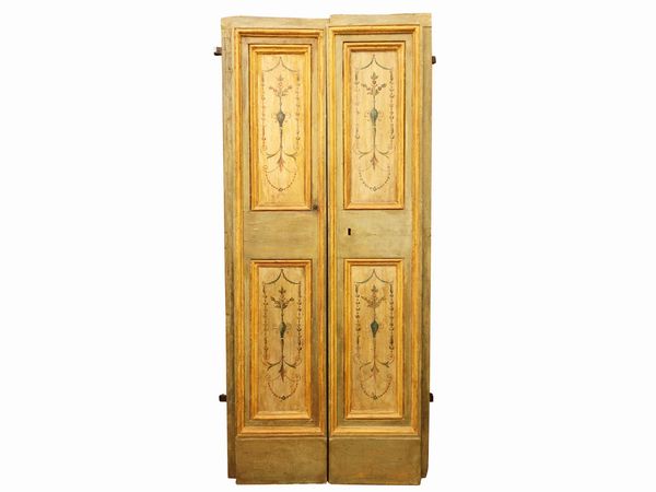 Coppia di antiche ante in legno laccato  - Asta L'arte di arredare - Associazione Nazionale - Case d'Asta italiane