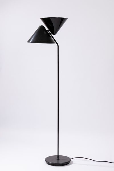 VICO MAGISTRETTI : Lampada da terra  - Asta Design e Arti Decorative - Associazione Nazionale - Case d'Asta italiane