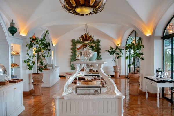 Il San Pietro di Positano - Positano (SA)  - Asta PANDOLFINI PER AMICI DI URI - ASTA BENEFICA PER SOSTENERE LA RICERCA SCIENTIFICA UROLOGICA - Associazione Nazionale - Case d'Asta italiane