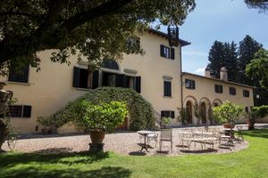 Tenuta Tignanello dei Marchesi Antinori - San Casciano in Val di Pesa (FI)  - Asta PANDOLFINI PER AMICI DI URI - ASTA BENEFICA PER SOSTENERE LA RICERCA SCIENTIFICA UROLOGICA - Associazione Nazionale - Case d'Asta italiane