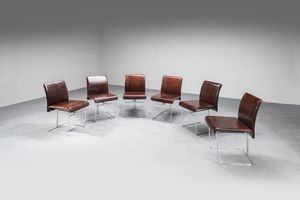 ERNESTO RADAELLI - Sei sedie con struttura in metallo cromato e rivestimento in similpelle.  Prod. Saporiti  anni '70 cm 80x46x55  [..]
