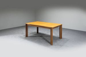 AFRA E TOBIA SCARPA - Tavolo allungabile in legno.  Anni '70 (chiuso) cm 73x160x95 (aperto) cm 73x255x95  Difetti