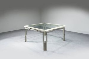 ANTONIO PAVIA - Tavolo con struttura in metallo e legno laccato  piano in vetro.  Anni '70 cm 75x137x137  Difetti