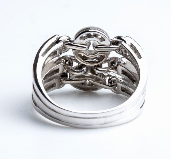 BULGARI, collezione Astrale: anello in oro e diamanti  - Asta Gioielli, orologi, argenti e penne - Associazione Nazionale - Case d'Asta italiane