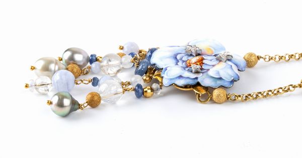 Collana con pendente - spilla a fiore in oro con smalti e diamanti  - Asta Gioielli, orologi, argenti e penne - Associazione Nazionale - Case d'Asta italiane
