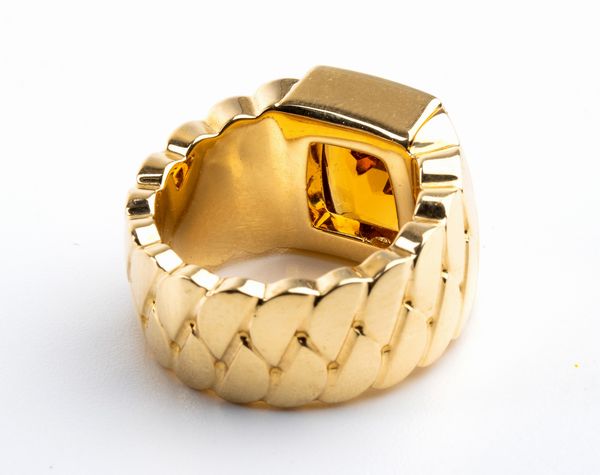 CARTIER: anello in oro con quarzo citrino  - Asta Gioielli, orologi, argenti e penne - Associazione Nazionale - Case d'Asta italiane