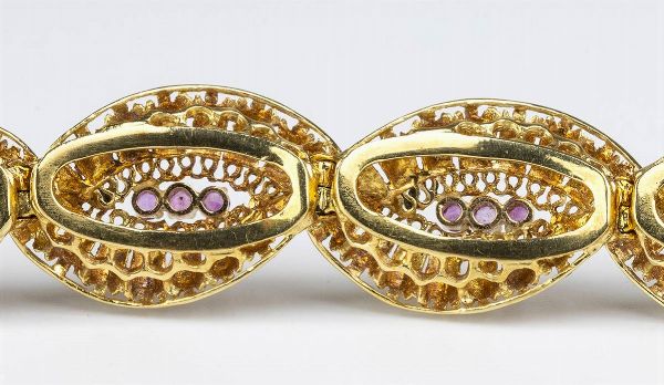 Bracciale oro giallo e rubini - anni '60  - Asta Gioielli, orologi, argenti e penne - Associazione Nazionale - Case d'Asta italiane
