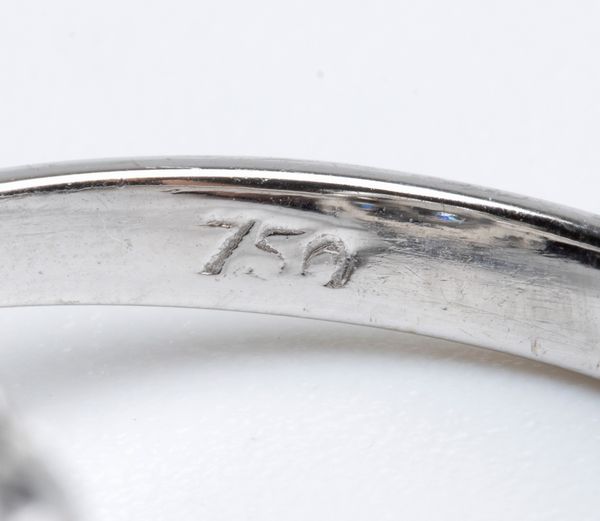 Anello in oro con diamanti  - Asta Gioielli, orologi, argenti e penne - Associazione Nazionale - Case d'Asta italiane