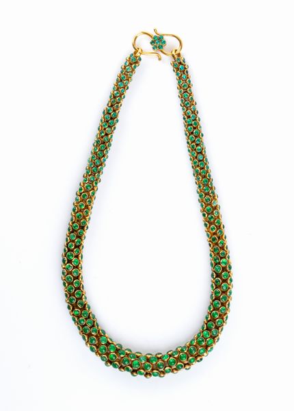 Girocollo in oro e smeraldi  - Asta Gioielli, orologi, argenti e penne - Associazione Nazionale - Case d'Asta italiane