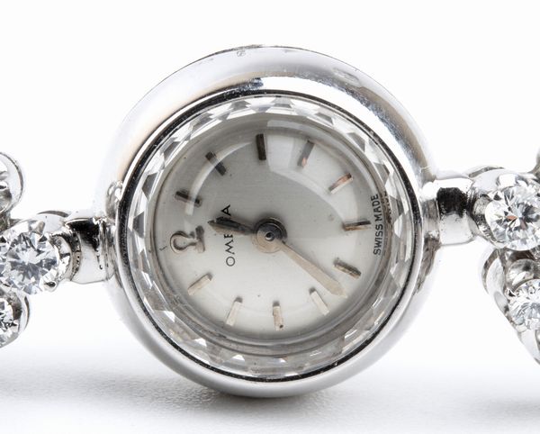OMEGA: orologio da polso donna in oro 18K e diamanti  - Asta Gioielli, orologi, argenti e penne - Associazione Nazionale - Case d'Asta italiane