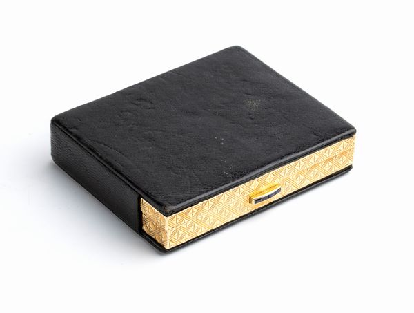 BULGARI: porta cipria in oro 18K, anni ' 40  - Asta Gioielli, orologi, argenti e penne - Associazione Nazionale - Case d'Asta italiane