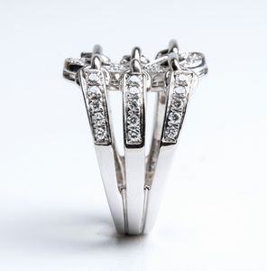 BULGARI, collezione Astrale: anello in oro e diamanti  - Asta Gioielli, orologi, argenti e penne - Associazione Nazionale - Case d'Asta italiane