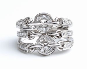 BULGARI, collezione Astrale: anello in oro e diamanti  - Asta Gioielli, orologi, argenti e penne - Associazione Nazionale - Case d'Asta italiane