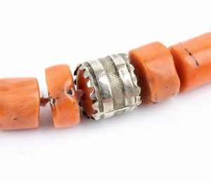 Collana di corallo Mediterraneo  - Asta Gioielli, orologi, argenti e penne - Associazione Nazionale - Case d'Asta italiane