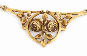 Girocollo liberty in oro con perline e motivi floreali - fine XIX secolo  - Asta Gioielli, orologi, argenti e penne - Associazione Nazionale - Case d'Asta italiane