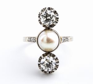 Anello in oro con perla e diamanti - anni '30  - Asta Gioielli, orologi, argenti e penne - Associazione Nazionale - Case d'Asta italiane
