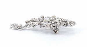 Spilla in oro con diamanti - Anni '30  - Asta Gioielli, orologi, argenti e penne - Associazione Nazionale - Case d'Asta italiane