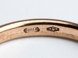 POMELLATO, collezione Dodo: Anello in oro rosa con due pendenti a forma di cuore con diamanti  - Asta Gioielli, orologi, argenti e penne - Associazione Nazionale - Case d'Asta italiane