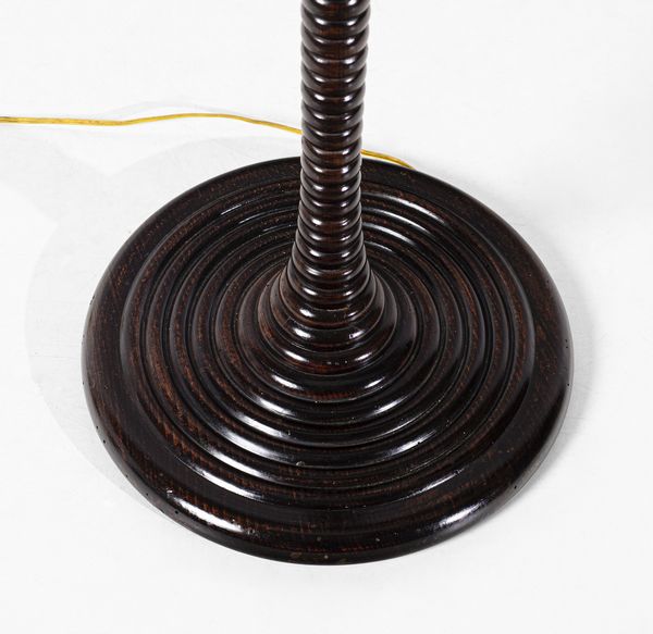 PIACENTINI MARCELLO (1881 - 1960) : Lampada da terra per Sciolari Palazzo della Luce, Roma  - Asta Asta 427 | DESIGN E ARTI DECORATIVE DEL NOVECENTO Tradizionale - Associazione Nazionale - Case d'Asta italiane