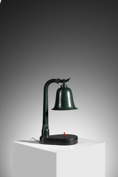 PORTALUPPI PIERO (1888 - 1967) : nello stile di. Lampada da tavolo commemorativa  - Asta Asta 427 | DESIGN E ARTI DECORATIVE DEL NOVECENTO Tradizionale - Associazione Nazionale - Case d'Asta italiane