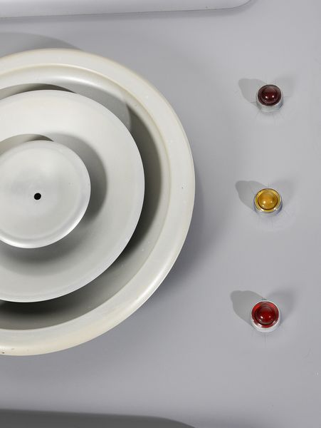 SOTTSASS ASSOCIATI (ETTORE SOTTSASS, ALDO CIBIC, MICHELE DE LUCCHI E ANITA BIANCHETTI) : Grande plafoniera  - Asta Asta 427 | DESIGN E ARTI DECORATIVE DEL NOVECENTO Tradizionale - Associazione Nazionale - Case d'Asta italiane