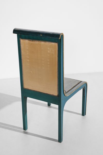 TRUCCO MANLIO (1884 - 1974) : Camera composta da armadio, due sedie, una cassettiera con specchio e un letto  - Asta Asta 427 | DESIGN E ARTI DECORATIVE DEL NOVECENTO Tradizionale - Associazione Nazionale - Case d'Asta italiane