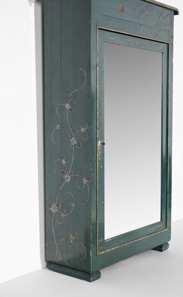 TRUCCO MANLIO (1884 - 1974) : Camera composta da armadio, due sedie, una cassettiera con specchio e un letto  - Asta Asta 427 | DESIGN E ARTI DECORATIVE DEL NOVECENTO Tradizionale - Associazione Nazionale - Case d'Asta italiane