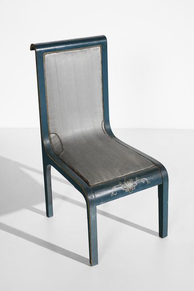 TRUCCO MANLIO (1884 - 1974) : Camera composta da armadio, due sedie, una cassettiera con specchio e un letto  - Asta Asta 427 | DESIGN E ARTI DECORATIVE DEL NOVECENTO Tradizionale - Associazione Nazionale - Case d'Asta italiane