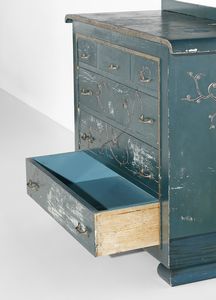 TRUCCO MANLIO (1884 - 1974) : Camera composta da armadio, due sedie, una cassettiera con specchio e un letto  - Asta Asta 427 | DESIGN E ARTI DECORATIVE DEL NOVECENTO Tradizionale - Associazione Nazionale - Case d'Asta italiane