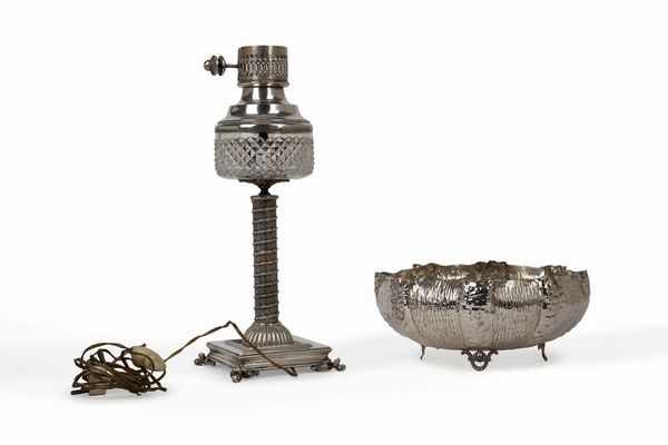 Centrotavola e lampada  - Asta Argenti - Associazione Nazionale - Case d'Asta italiane