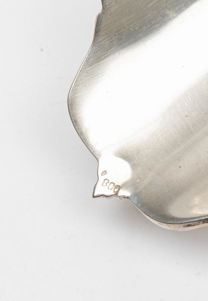 Nove oggetti da tavola  - Asta Argenti - Associazione Nazionale - Case d'Asta italiane