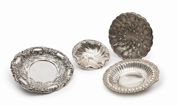 Quattro centrotavola  - Asta Argenti - Associazione Nazionale - Case d'Asta italiane