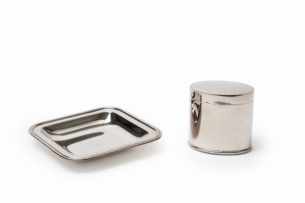 Una scatola ed un portaoggetti  - Asta Argenti - Associazione Nazionale - Case d'Asta italiane