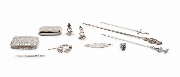 Undici oggetti  - Asta Argenti - Associazione Nazionale - Case d'Asta italiane