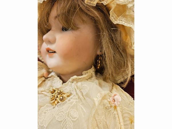 Grande bambola di manifattura tedesca  - Asta Bambole e Balocchi - Associazione Nazionale - Case d'Asta italiane