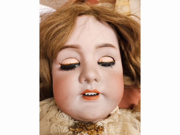 Grande bambola di manifattura tedesca  - Asta Bambole e Balocchi - Associazione Nazionale - Case d'Asta italiane