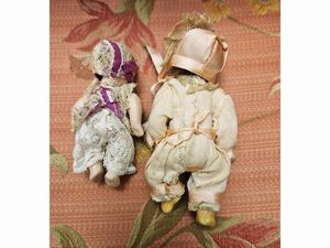 Quattro bamboline beb�  - Asta Bambole e Balocchi - Associazione Nazionale - Case d'Asta italiane