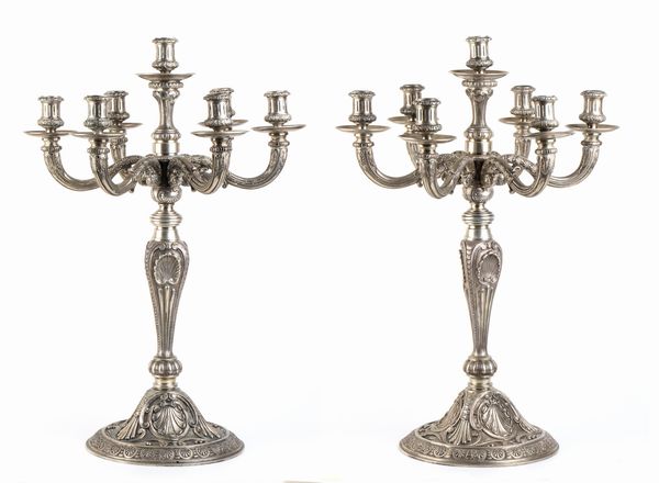 Attilio Grandis : Coppia di importanti candelabri in argento  - Asta Coralli, Avori e Argenti: capolavori da importanti collezioni italiane - Icone Russe - Associazione Nazionale - Case d'Asta italiane